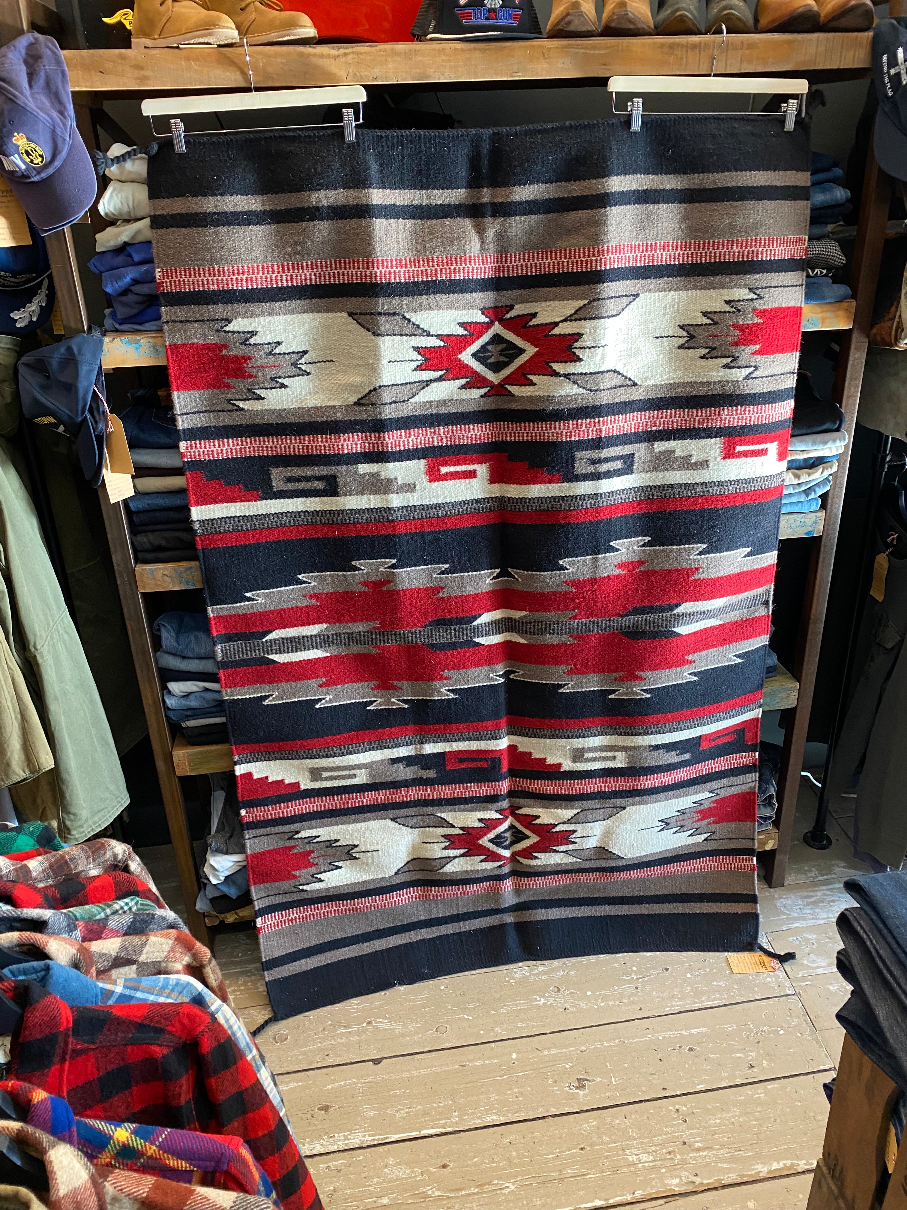 Woolen Southwestern Rug (2)