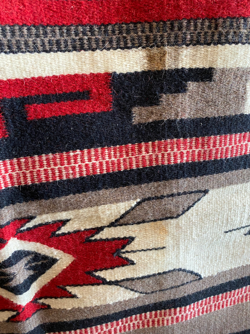 Woolen Southwestern Rug (2)
