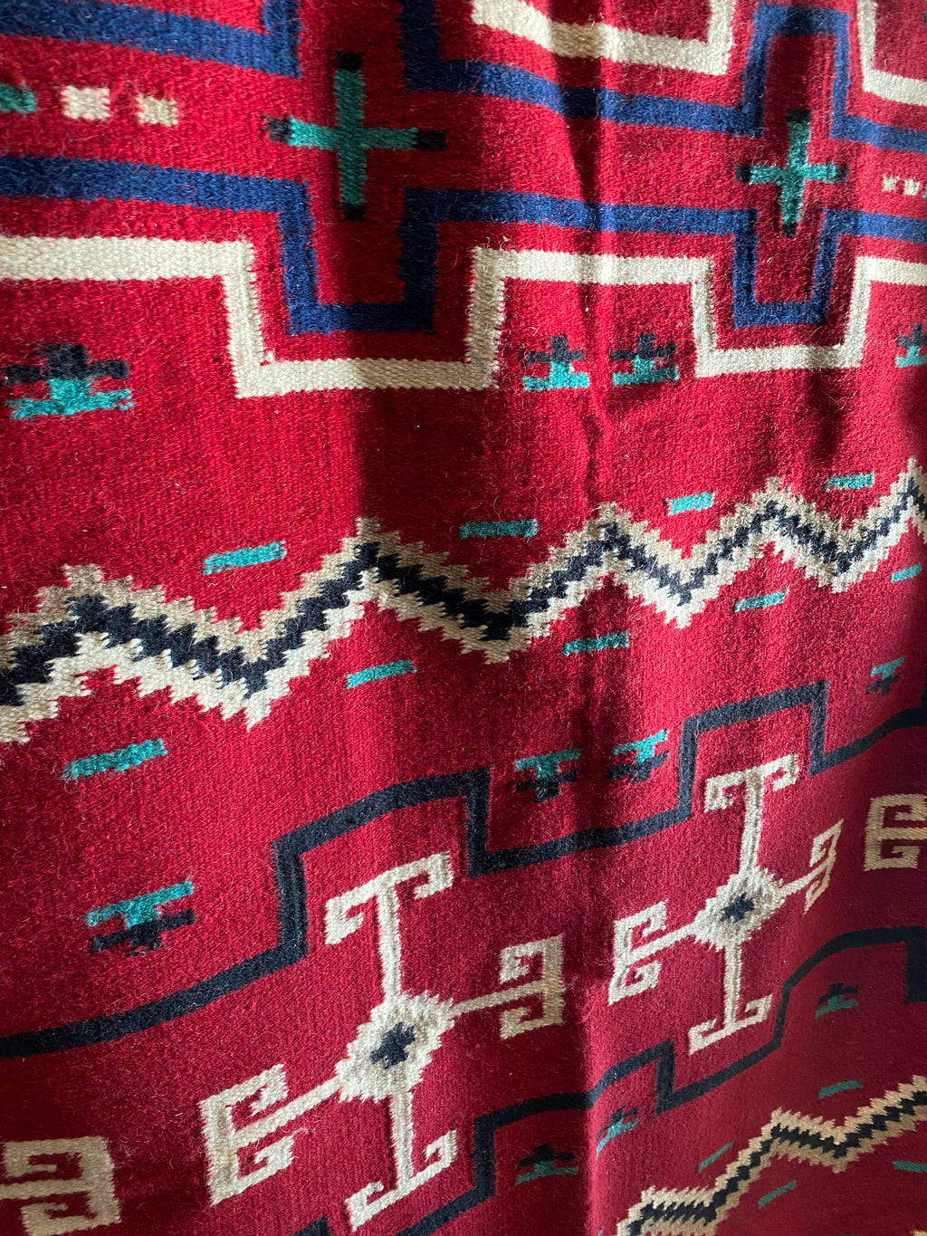 Woolen Southwestern Rug (3)
