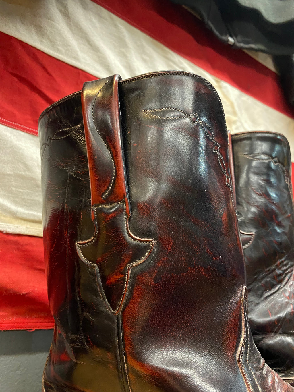 Lucchese Classics Handmade Bordeaux Round Toe Boots With Bootsocks