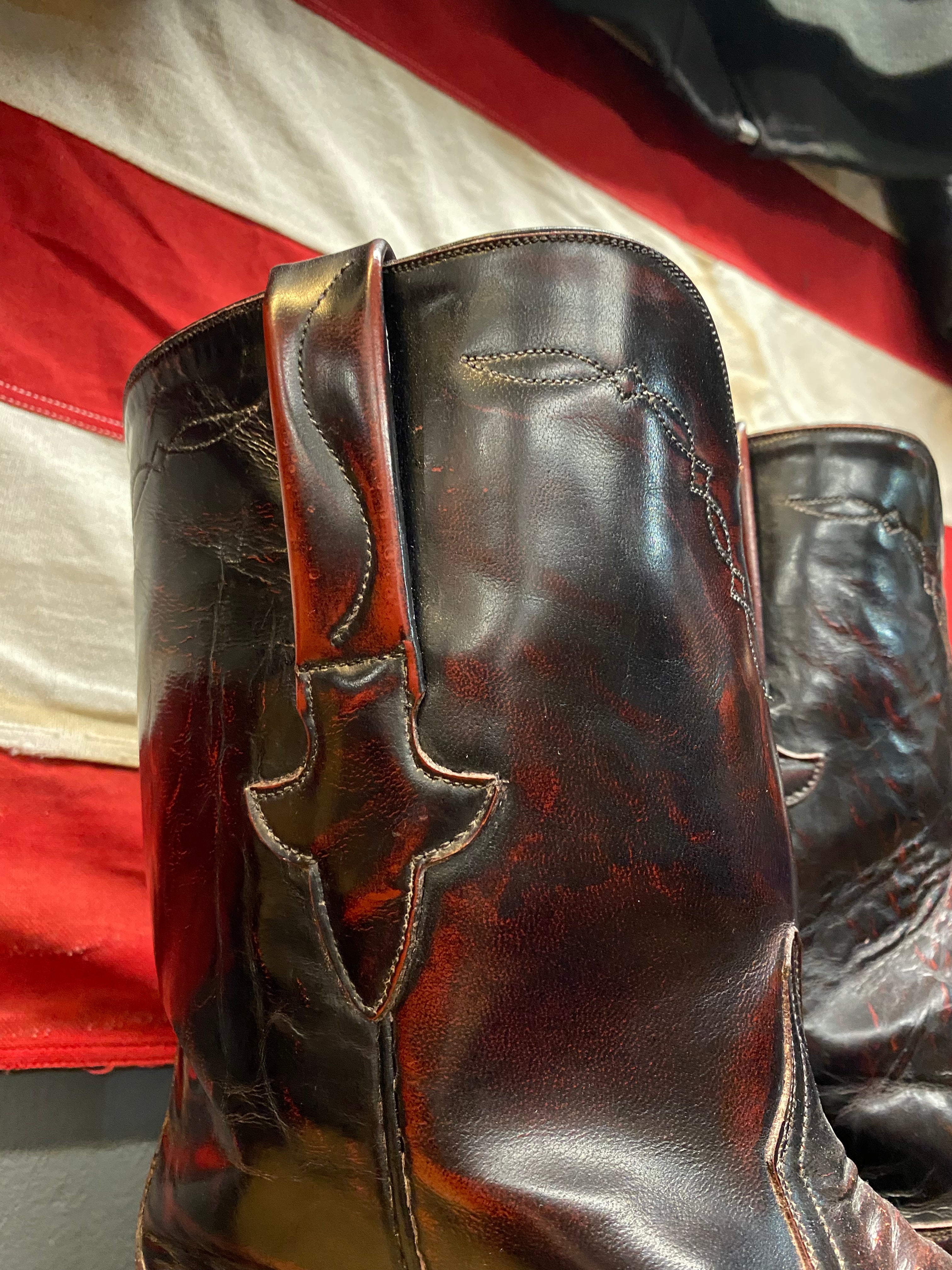 Lucchese Classics Handmade Bordeaux Round Toe Boots With Bootsocks