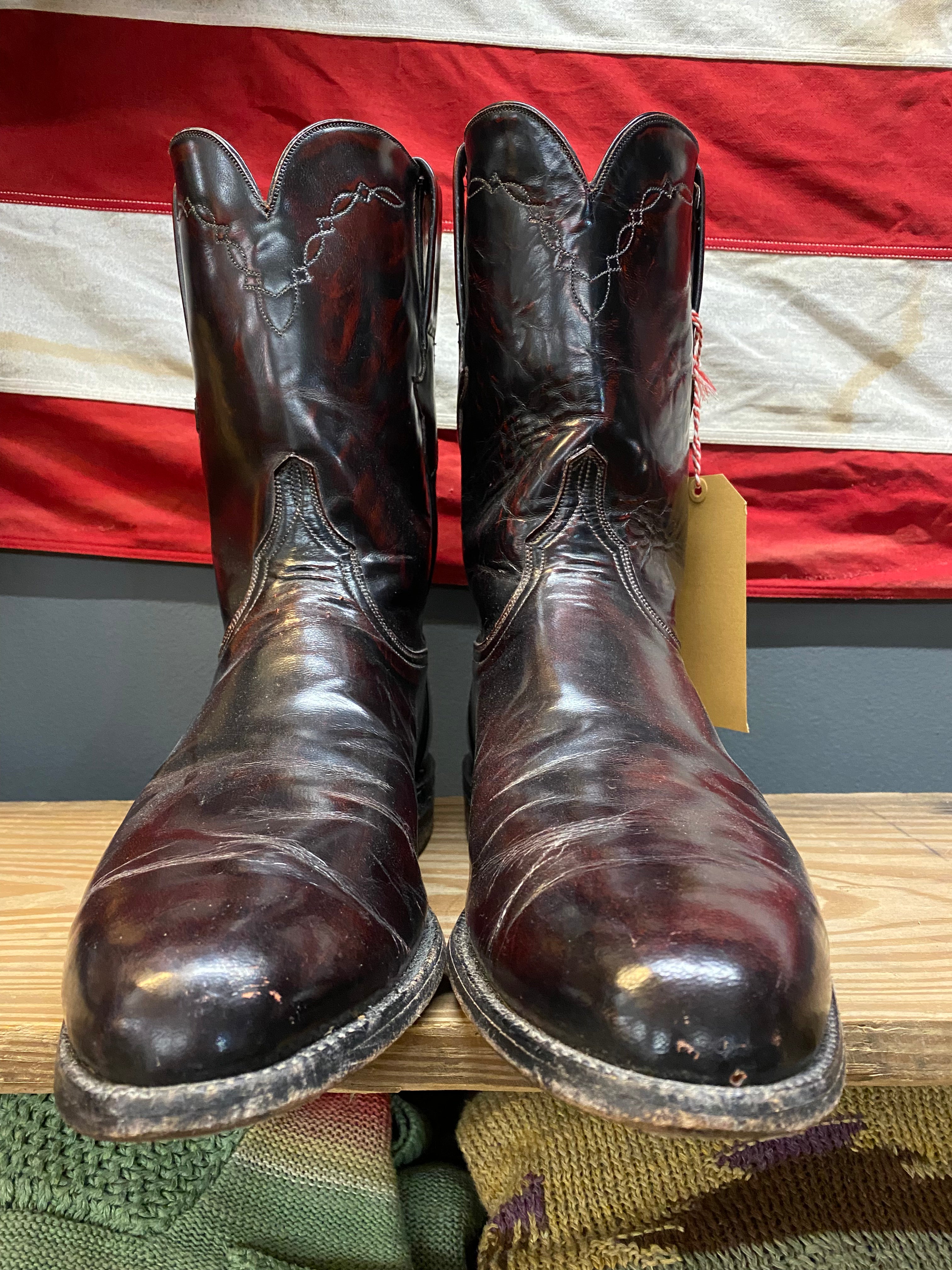 Lucchese Classics Handmade Bordeaux Round Toe Boots With Bootsocks