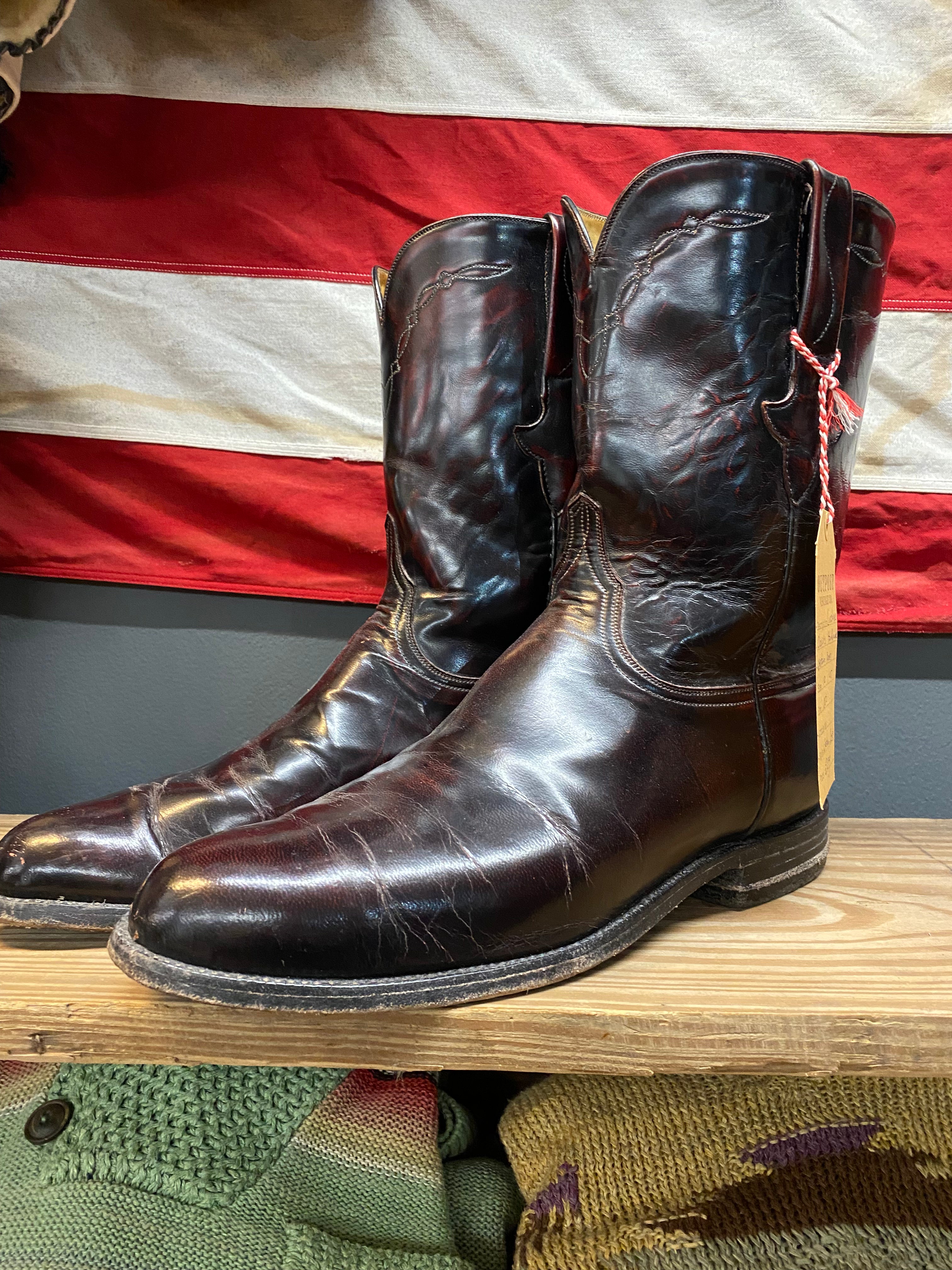Lucchese Classics Handmade Bordeaux Round Toe Boots With Bootsocks
