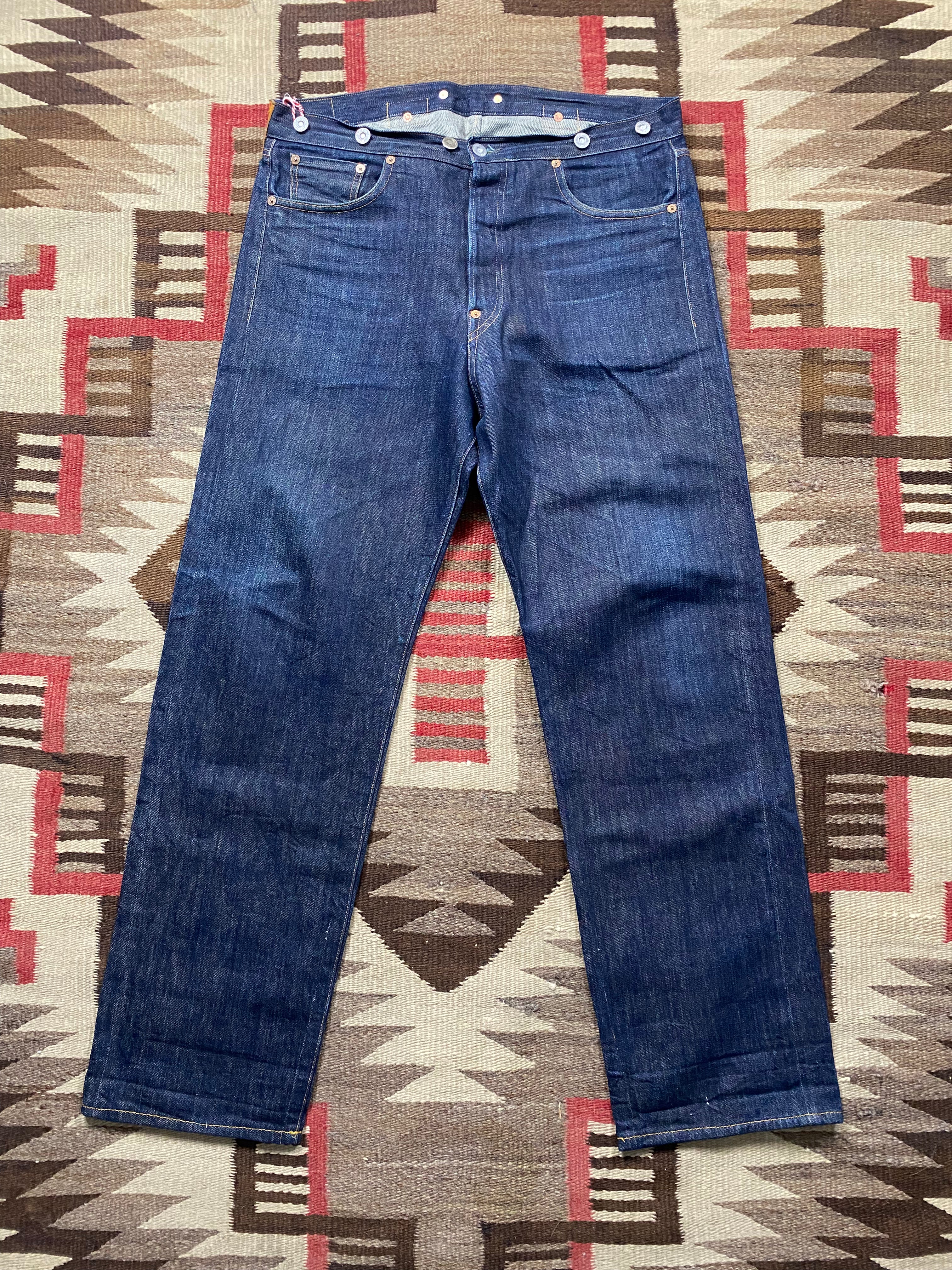 Levi's Vintage Clothing 1915 Selvedge 501XX Jeans (2)