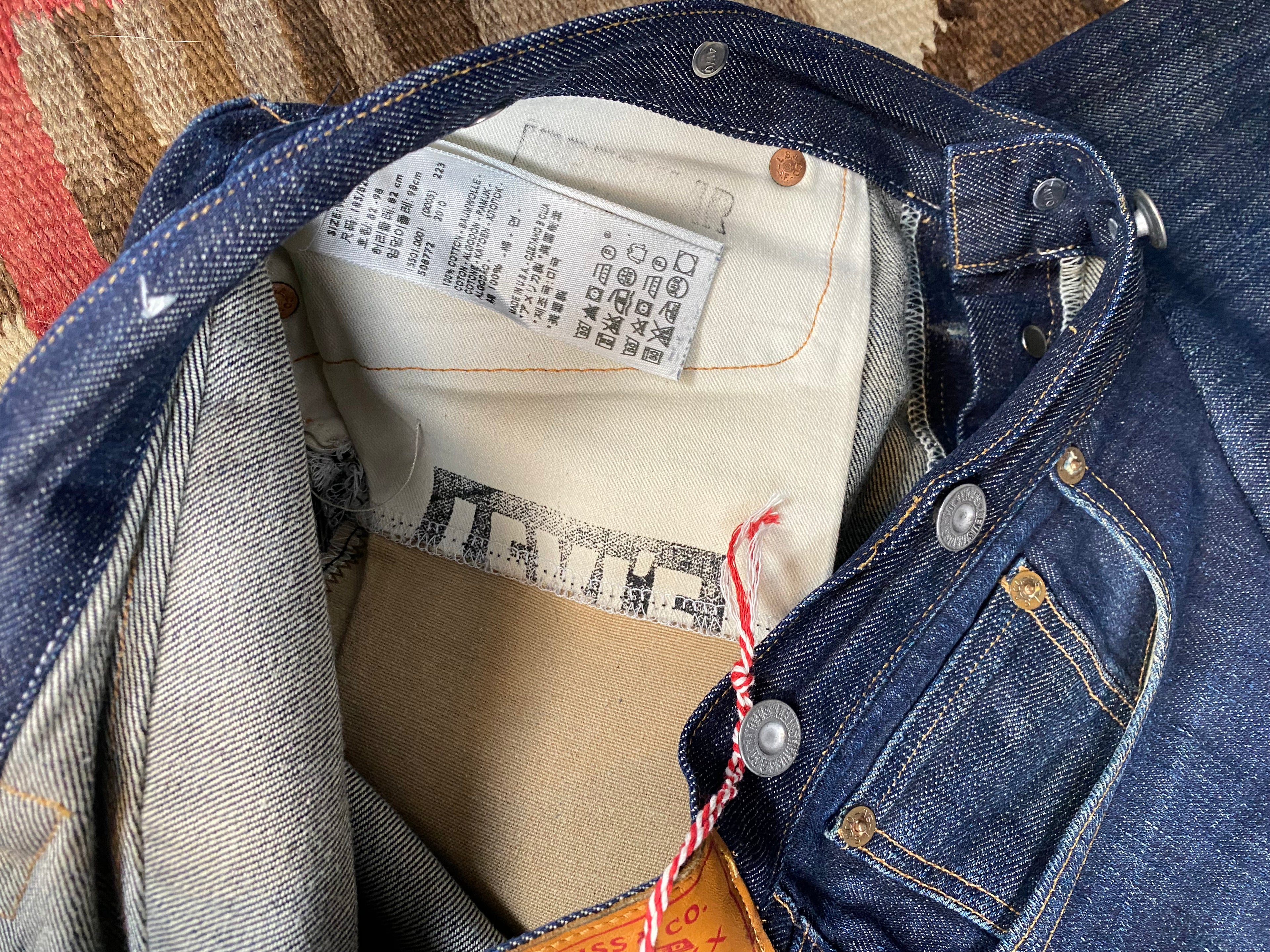 Levi's Vintage Clothing 1915 Selvedge 501XX Jeans (2)