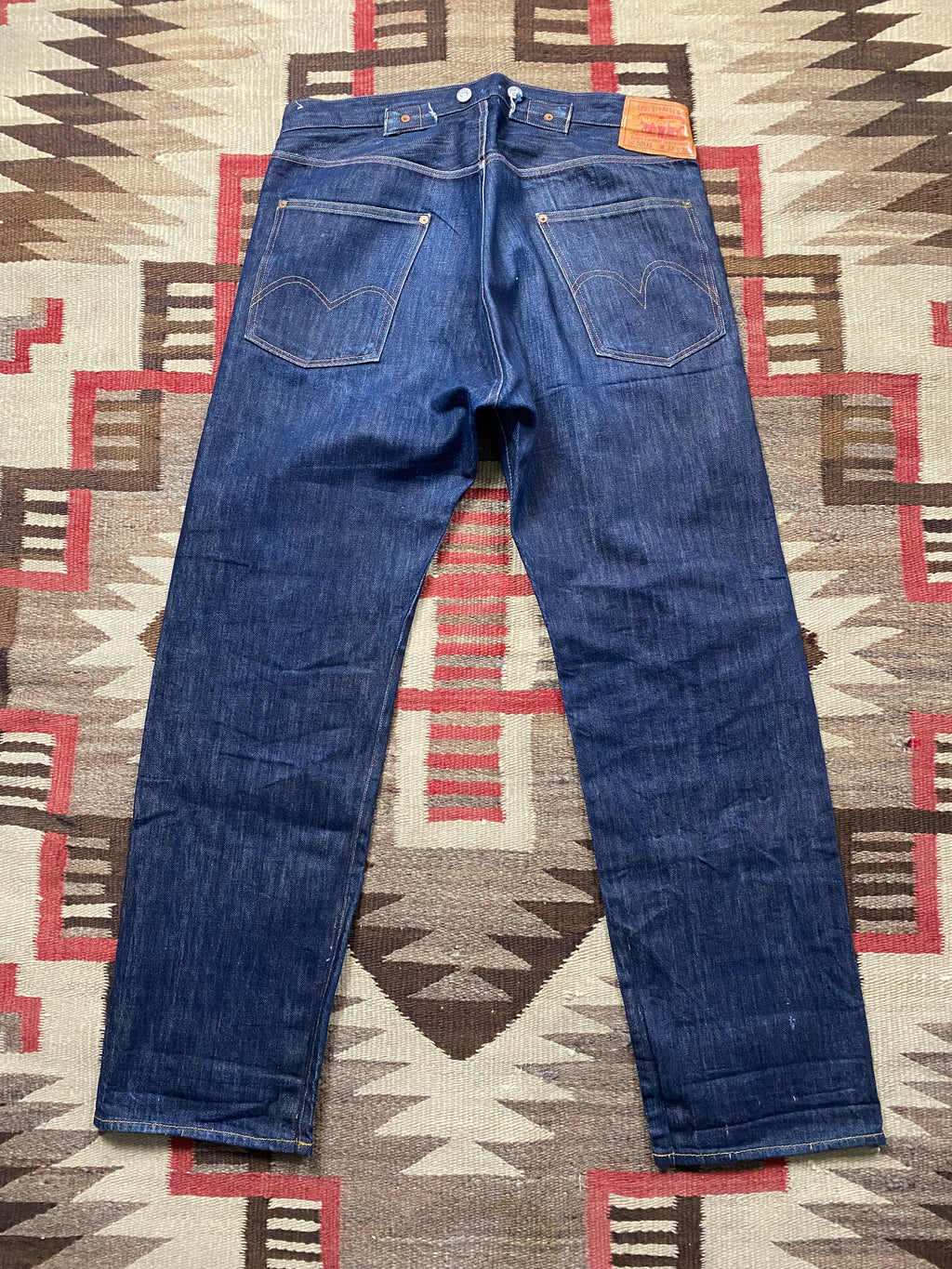 Levi's Vintage Clothing 1915 Selvedge 501XX Jeans (2)