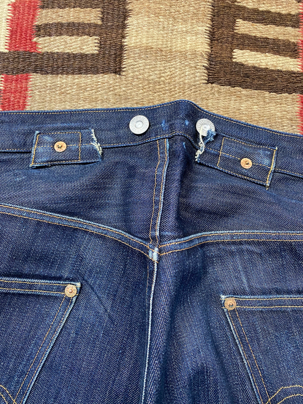 Levi's Vintage Clothing 1915 Selvedge 501XX Jeans (2)
