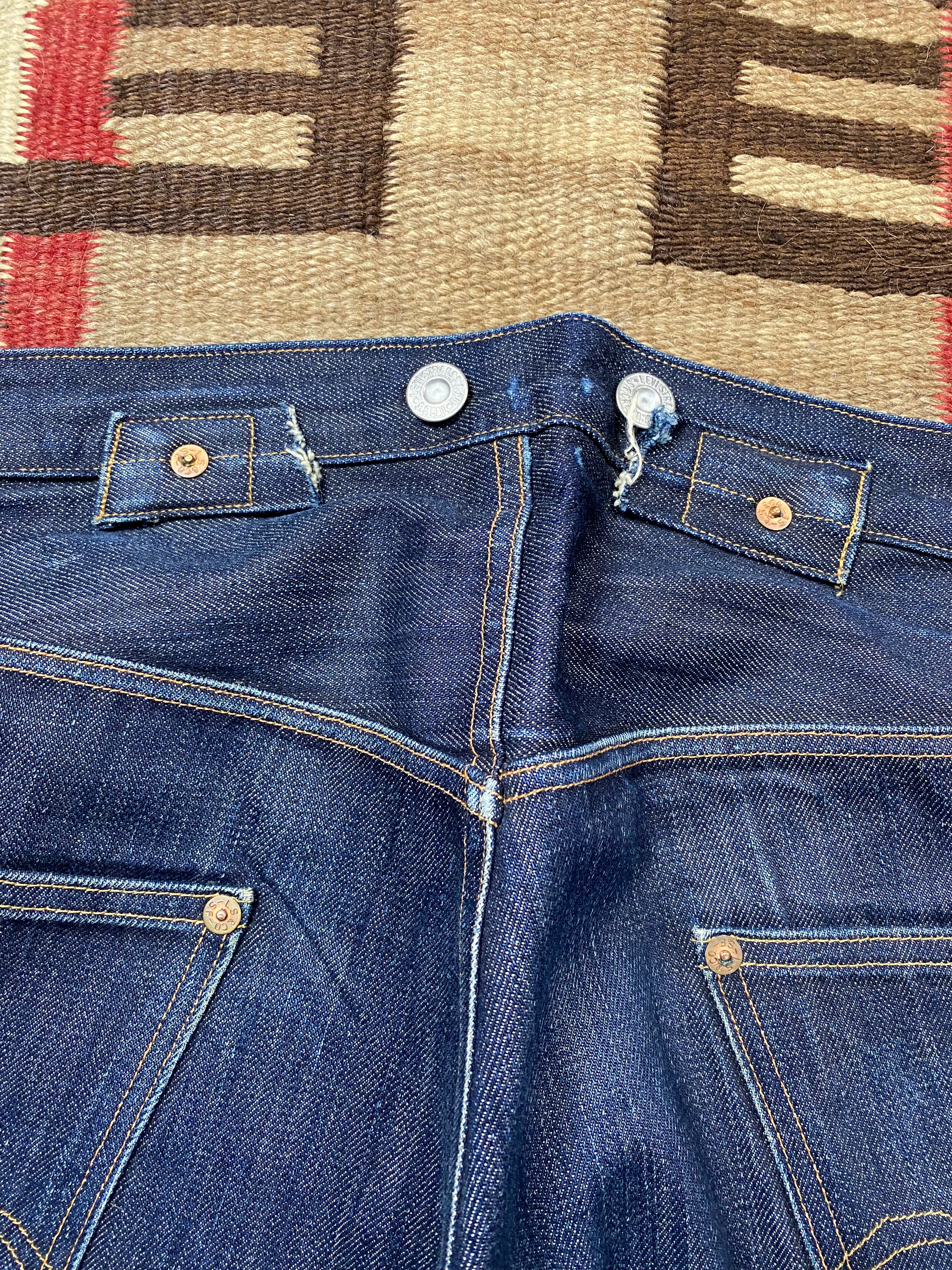 Levi's Vintage Clothing 1915 Selvedge 501XX Jeans (2)