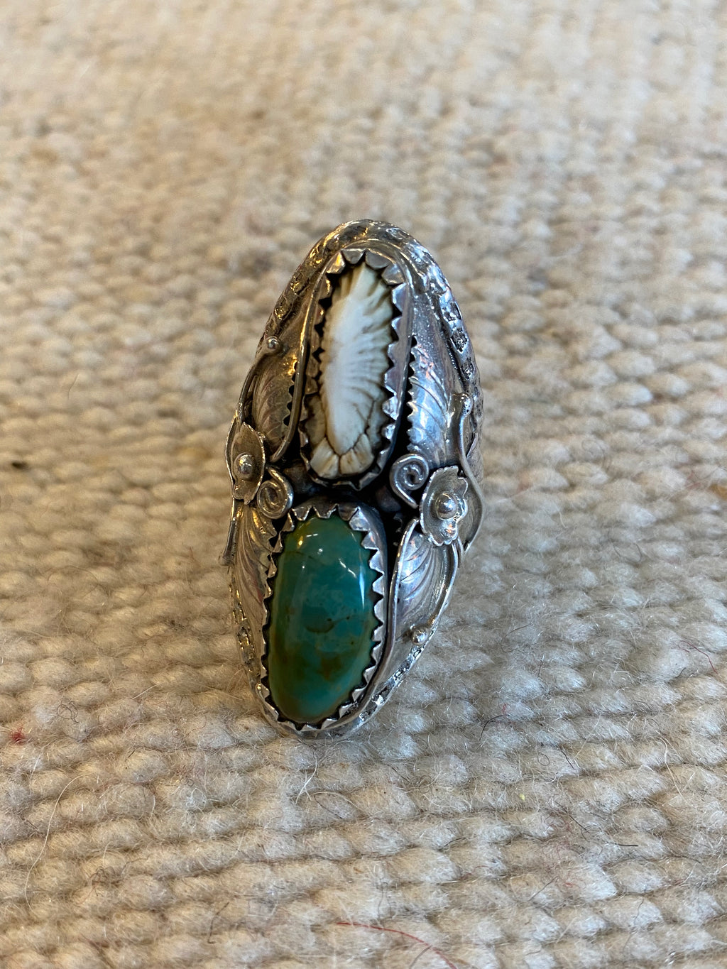 Sterling Silver Navajo Ring With Turquoise Stone & Shark Tooth